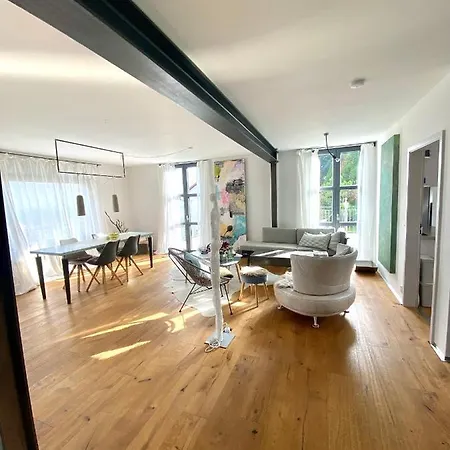 Atelier De Pfalz-loftstyl Mit Pfalzblick